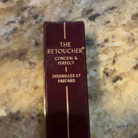 CHARLOTTE Tilbury The Retoucher 5 Medium - Picture 5 of 5